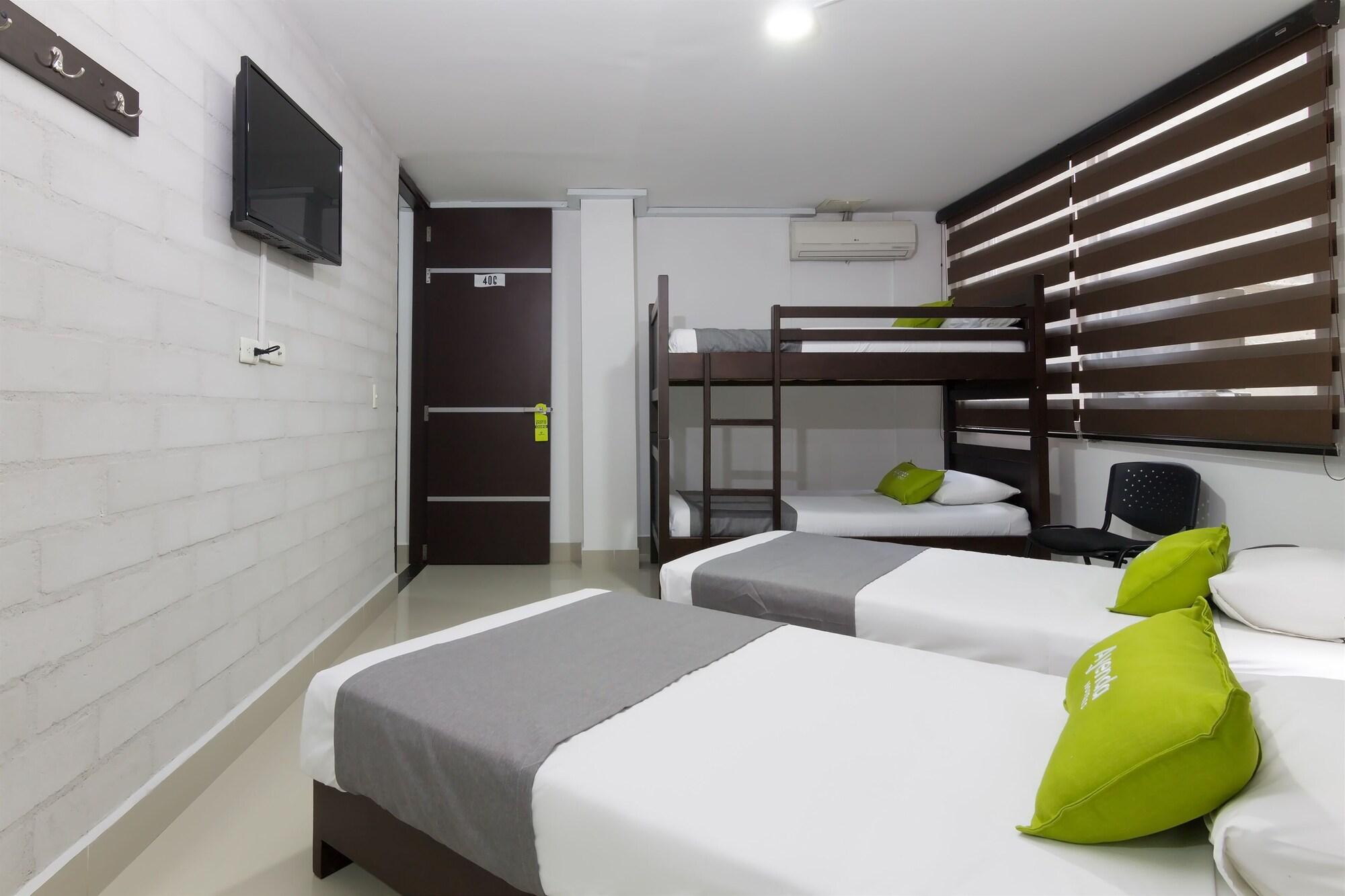 Ayenda 1254 Mi Colombia Hotel Medellin Exterior photo